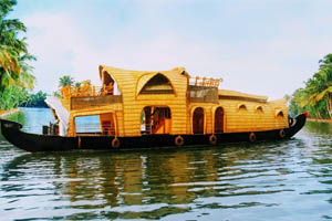 Alleppey Deluxe Houseboats