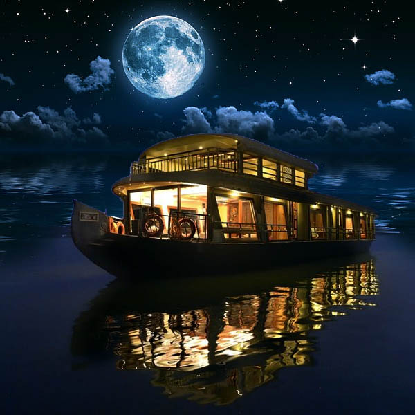 overnight houseboat cruise